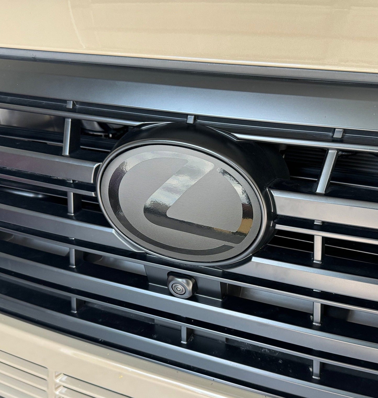 2024+ Lexus GX550 Stealth Front Vinyl Emblem Overlay