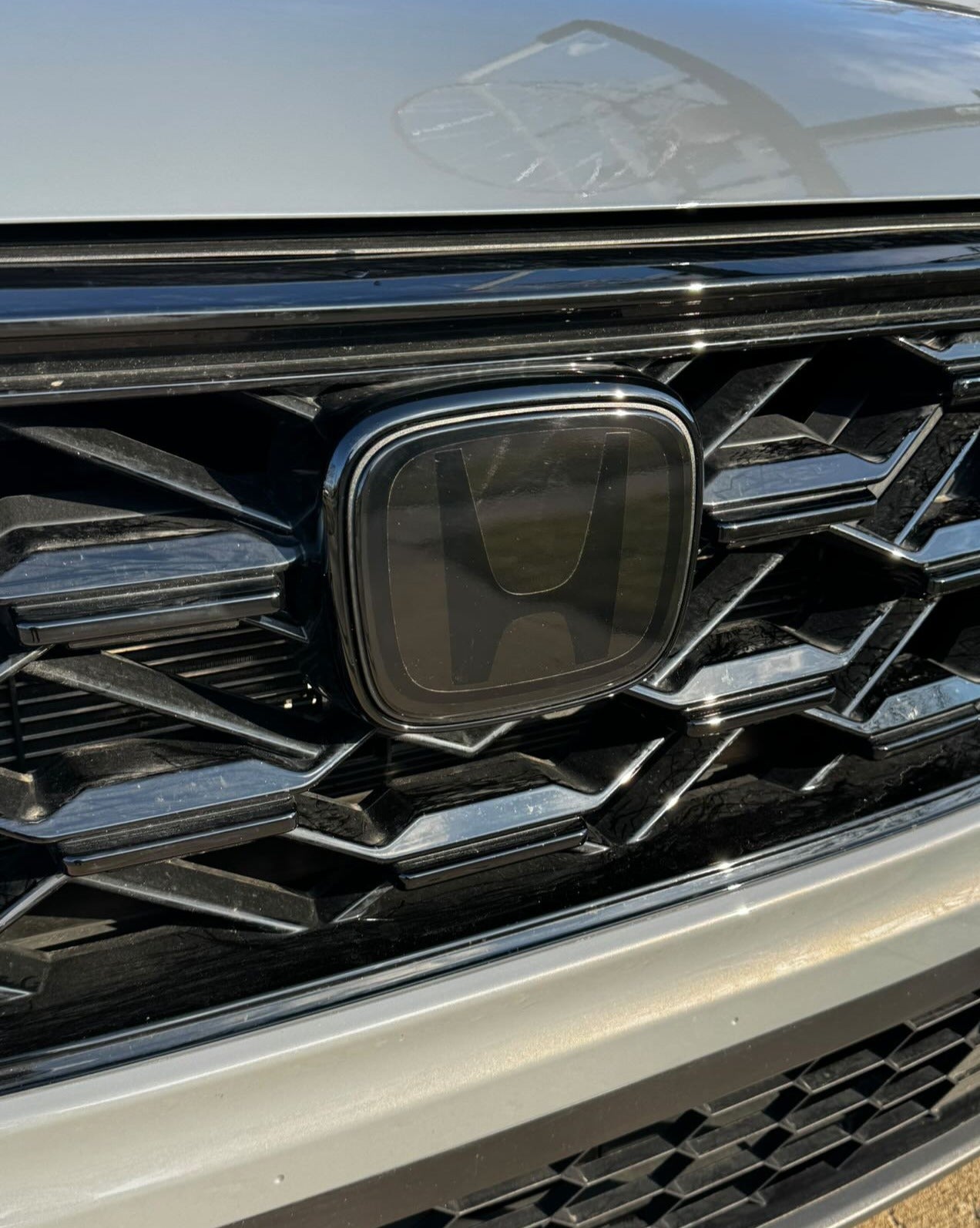 2023+ Honda CRV Stealth Front Emblem Overlay Vinyl Decal